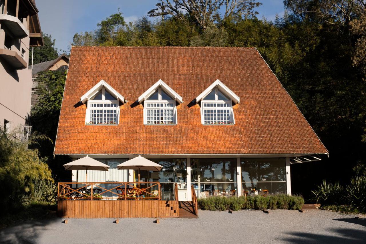 Hello Hostel Грамаду Экстерьер фото
