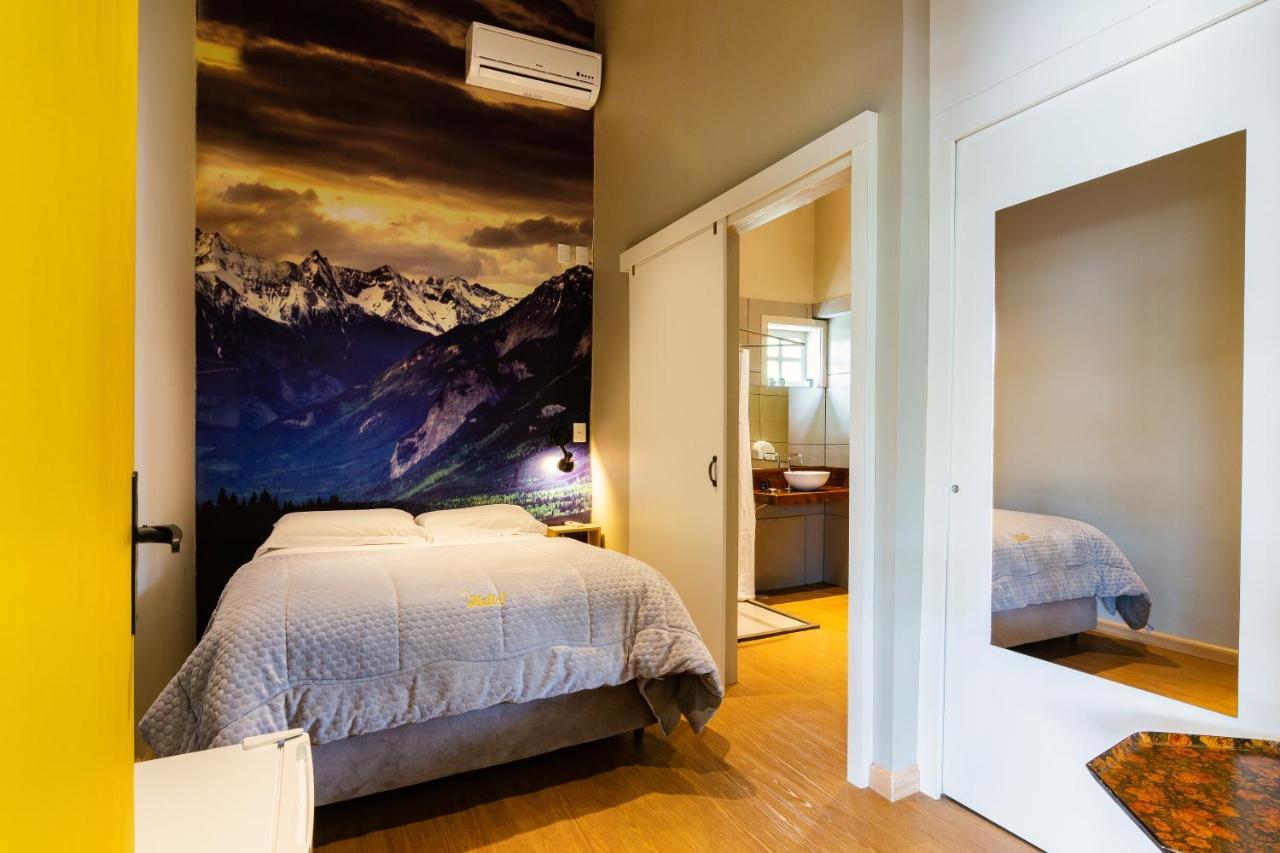 Hello Hostel Грамаду Экстерьер фото