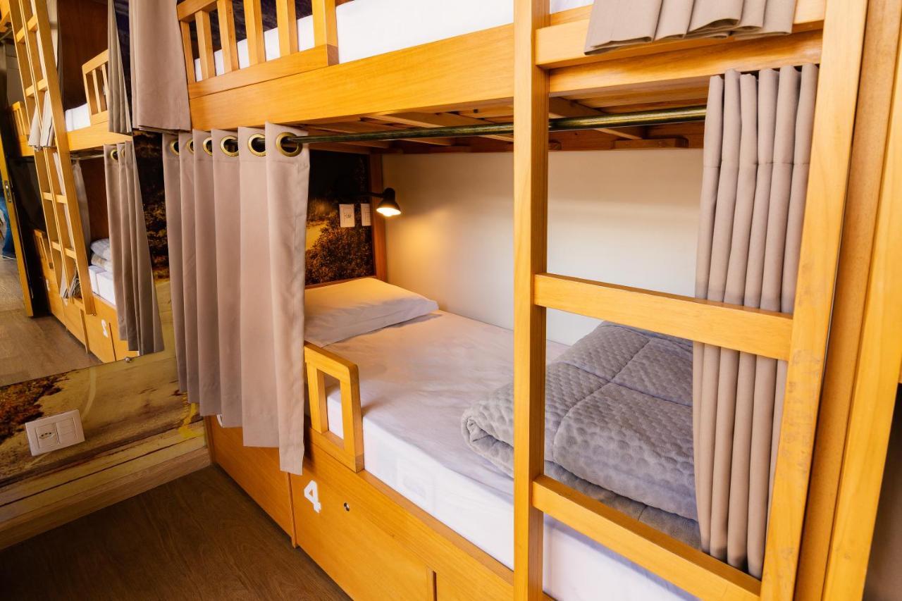 Hello Hostel Грамаду Экстерьер фото