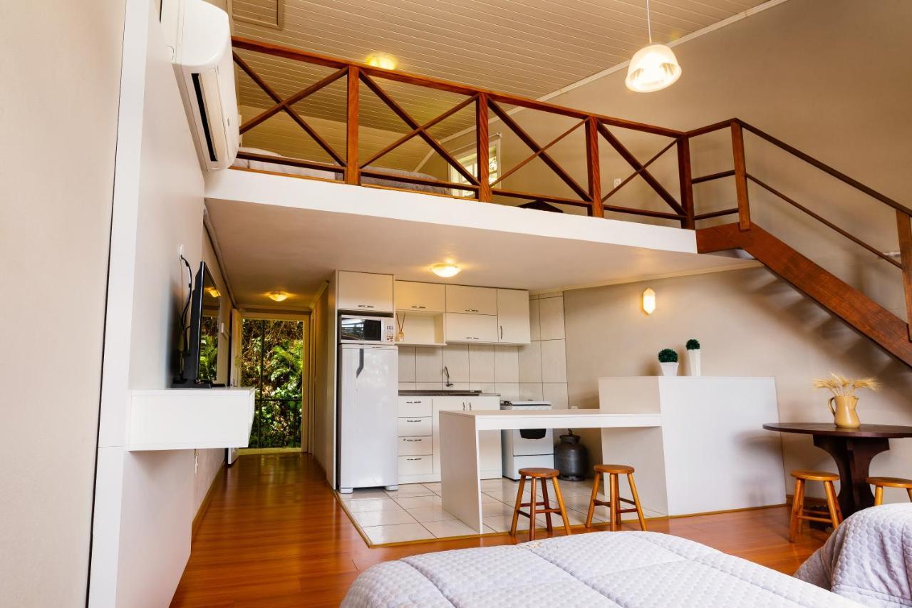 Hello Hostel Грамаду Экстерьер фото